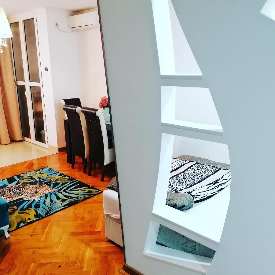 Marina Jacuzzi Apartment Free Parking Νόβι Σαντ Εξωτερικό φωτογραφία