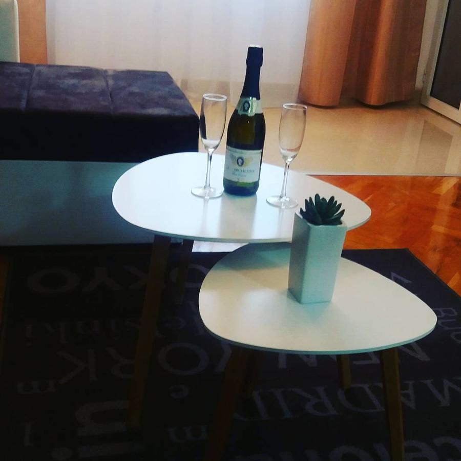 Marina Jacuzzi Apartment Free Parking Νόβι Σαντ Εξωτερικό φωτογραφία
